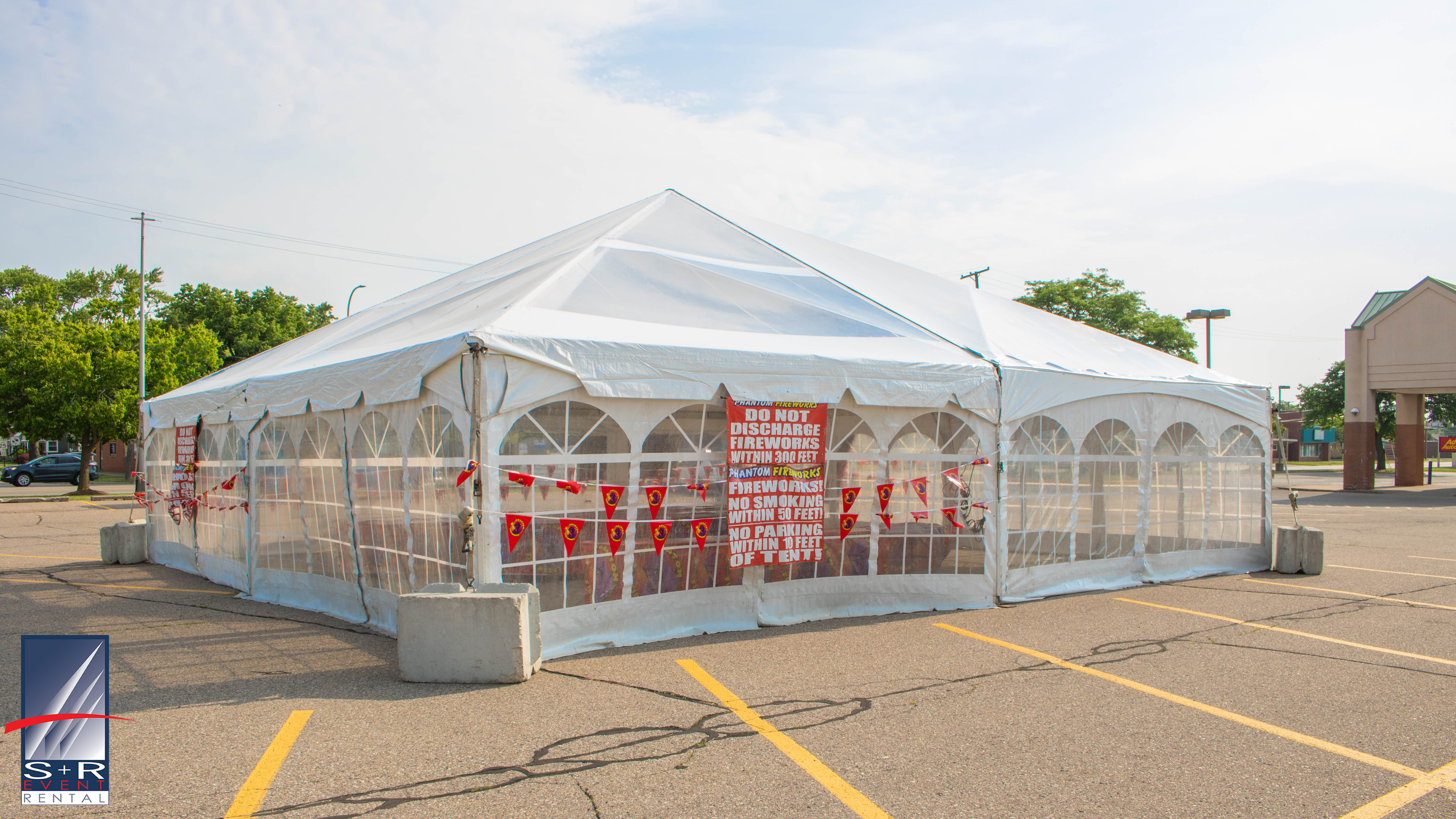 40 X 40 NAVI-TRAC HIP HIP WHITE FRAME TENT